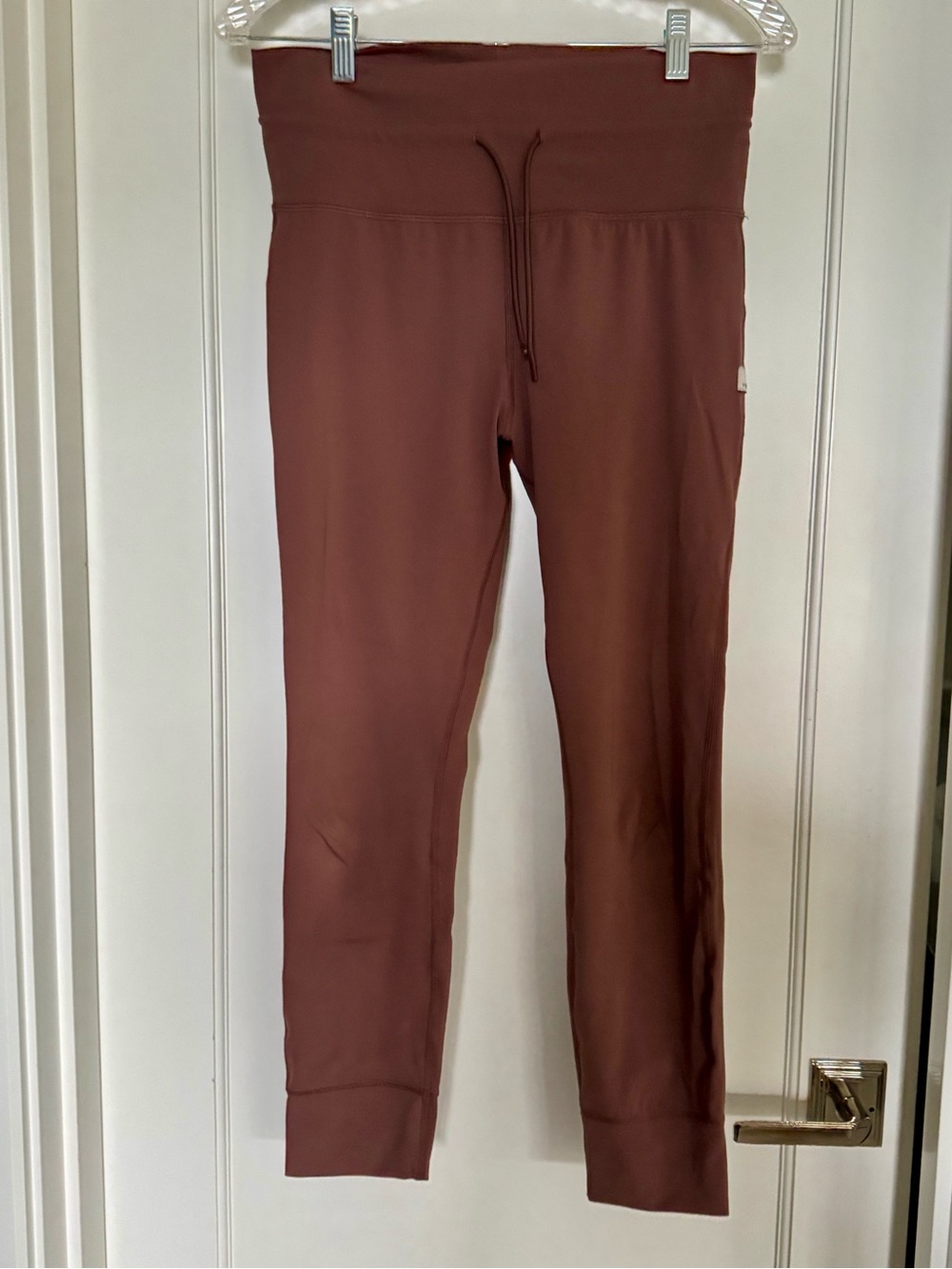 Vuori women’s daily Leggings in Terracotta